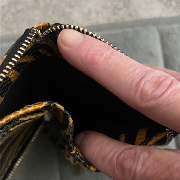 Scotch & Soda Black and Tan Wallet 4x4 credit card holders(6) and cash - Picture 4 of 4